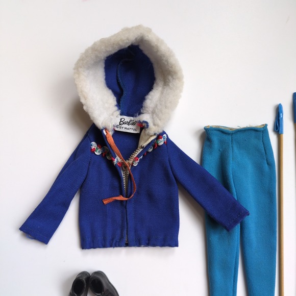 Vintage 60s Barbie #948 Ski Queen Clothing Outfit - Jacket Boots Poles Pants - Picture 3 of 9